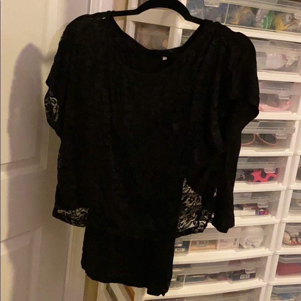 Urban hearts black top with attached cami inside